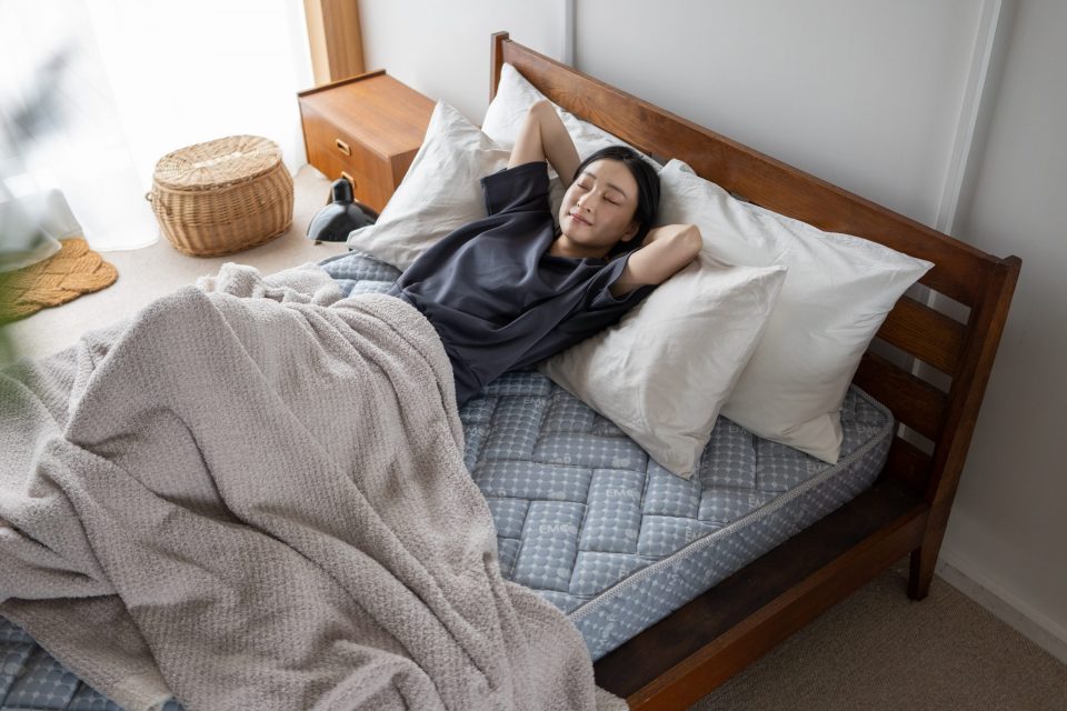 寝室の温度は快眠に欠かせない！冬・夏の季節毎の室内温度目安を解説